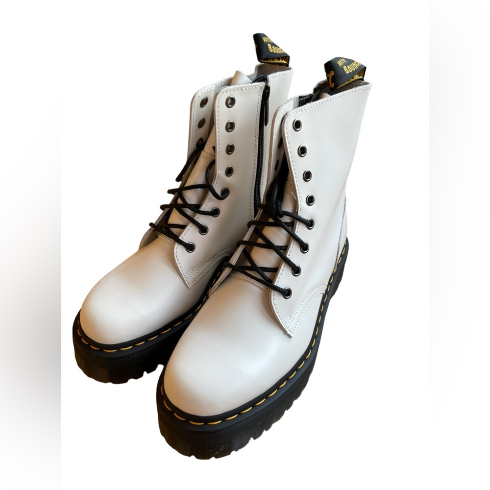 Dr. Martens Jadon Boot Smooth Leather Platform Boots White Size 10 Womens NWT
